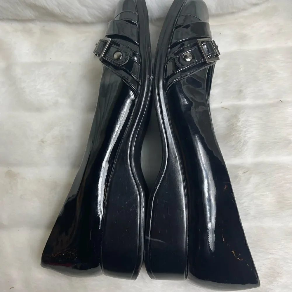 Naturalizer black patent faux leather slip on wedge shoes size 11 gently used.